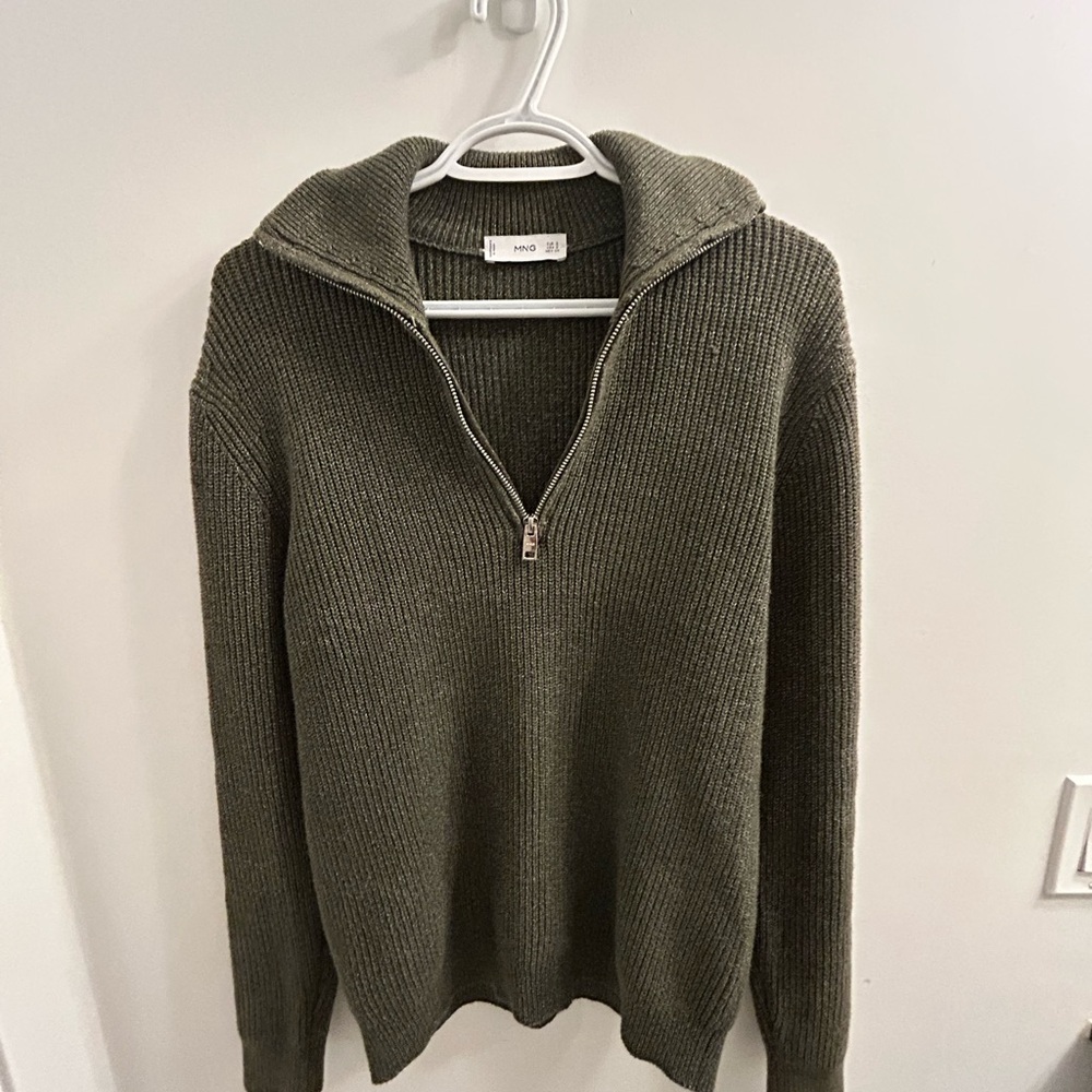 Mango Men's Zip-Up Sweater in Olive. Unisex.